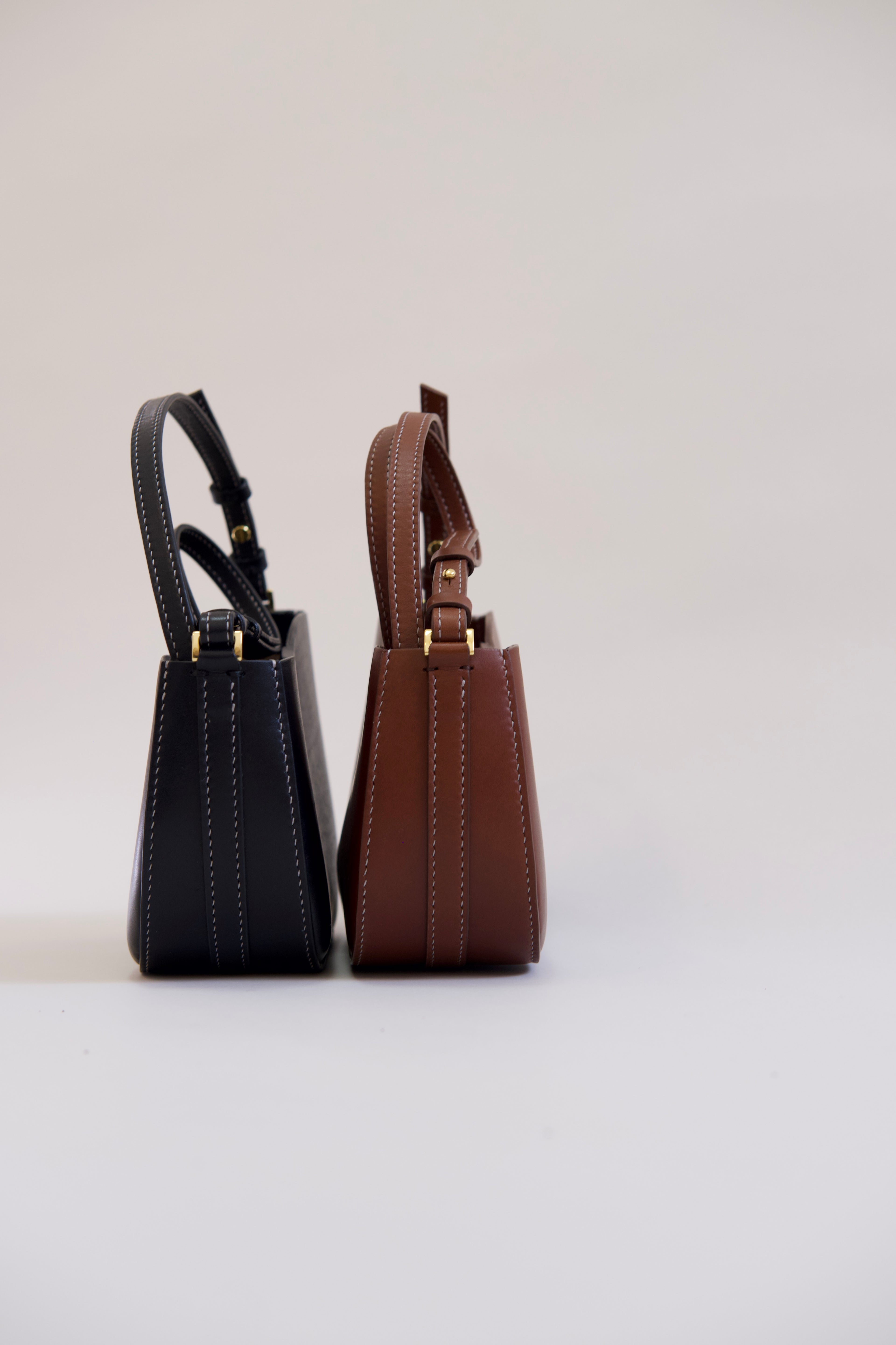 TANE shoulder bag / Brown