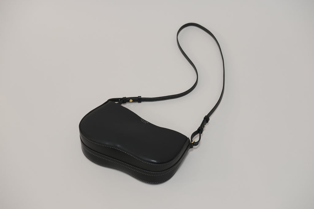TANE shoulder bag / Black
