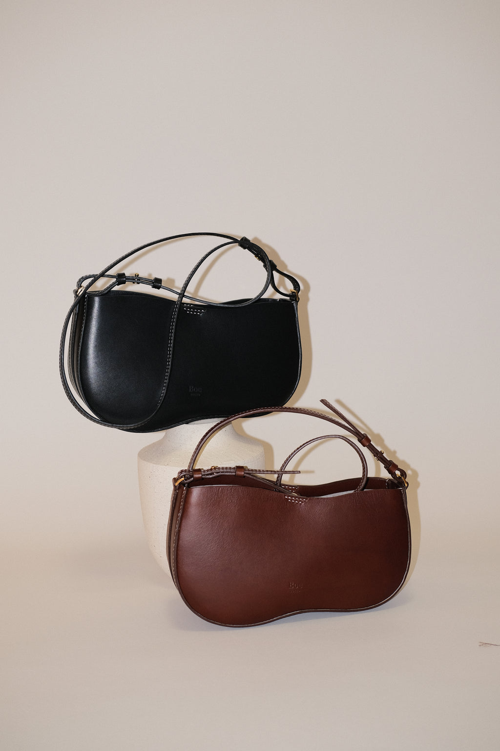 TANE shoulder bag / Black