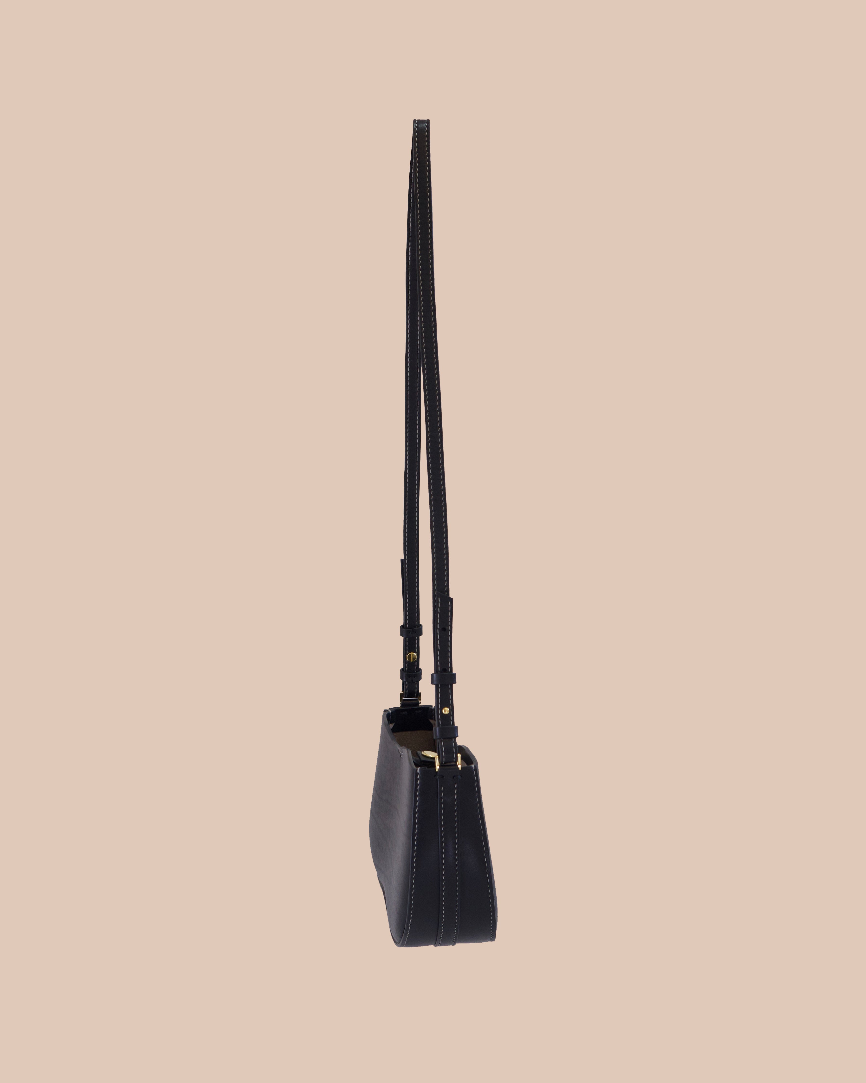 TANE - shoulder bag / Black