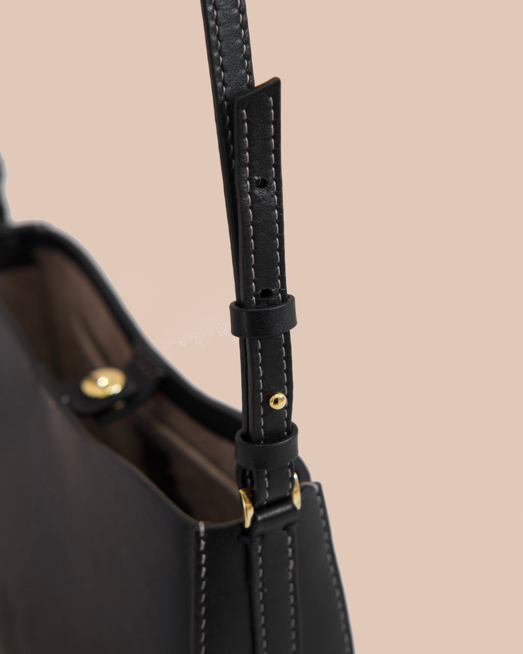 TANE - shoulder bag / Black